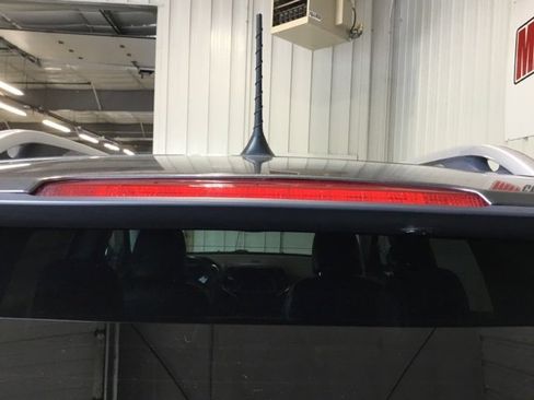 Used 2019 Jeep Cherokee Limited image 15