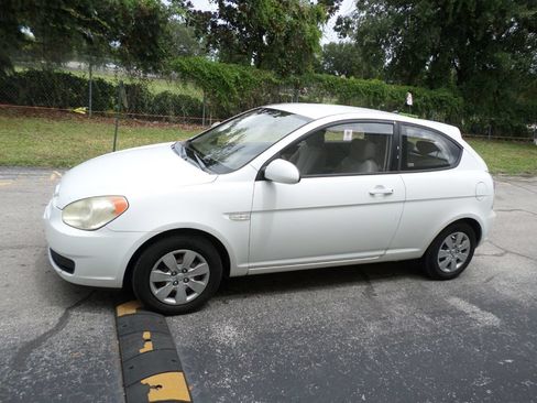 Used 2008 Hyundai Accent GS FWD image 4