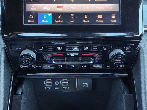 Used 2022 Jeep Grand Cherokee Trailhawk image 22