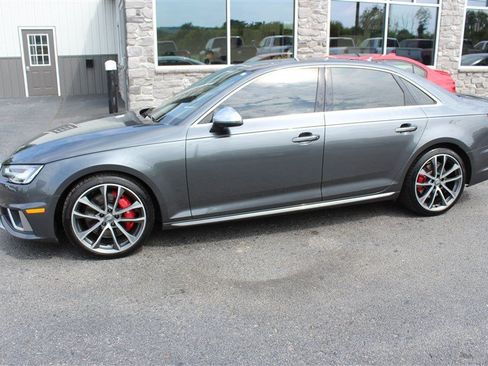 Used 2019 Audi S4 Premium Plus w/ Premium Plus Package AWD/4WD image 3