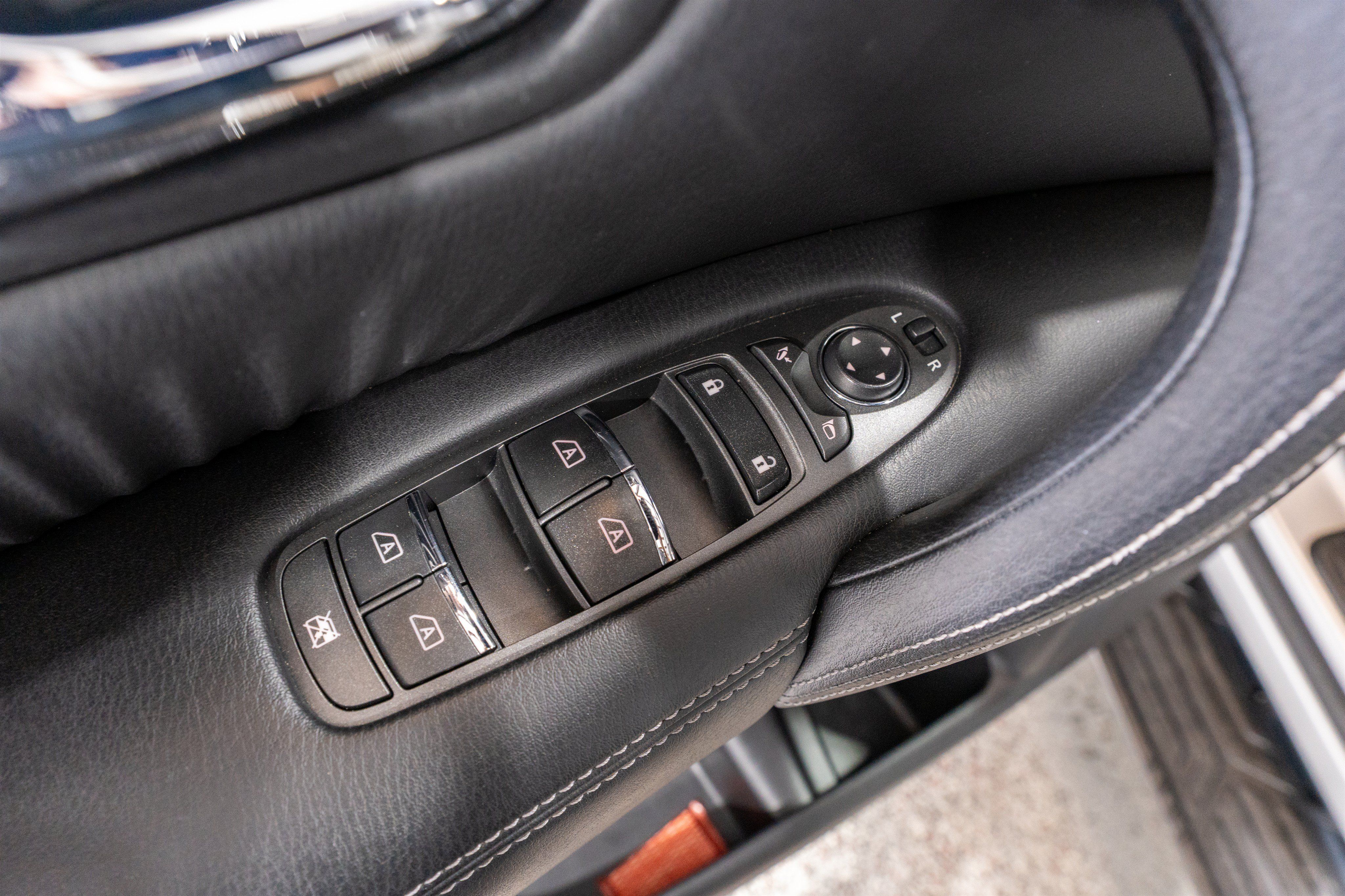 Used 2020 Nissan Armada SL w/ Premium Package AWD/4WD image 15