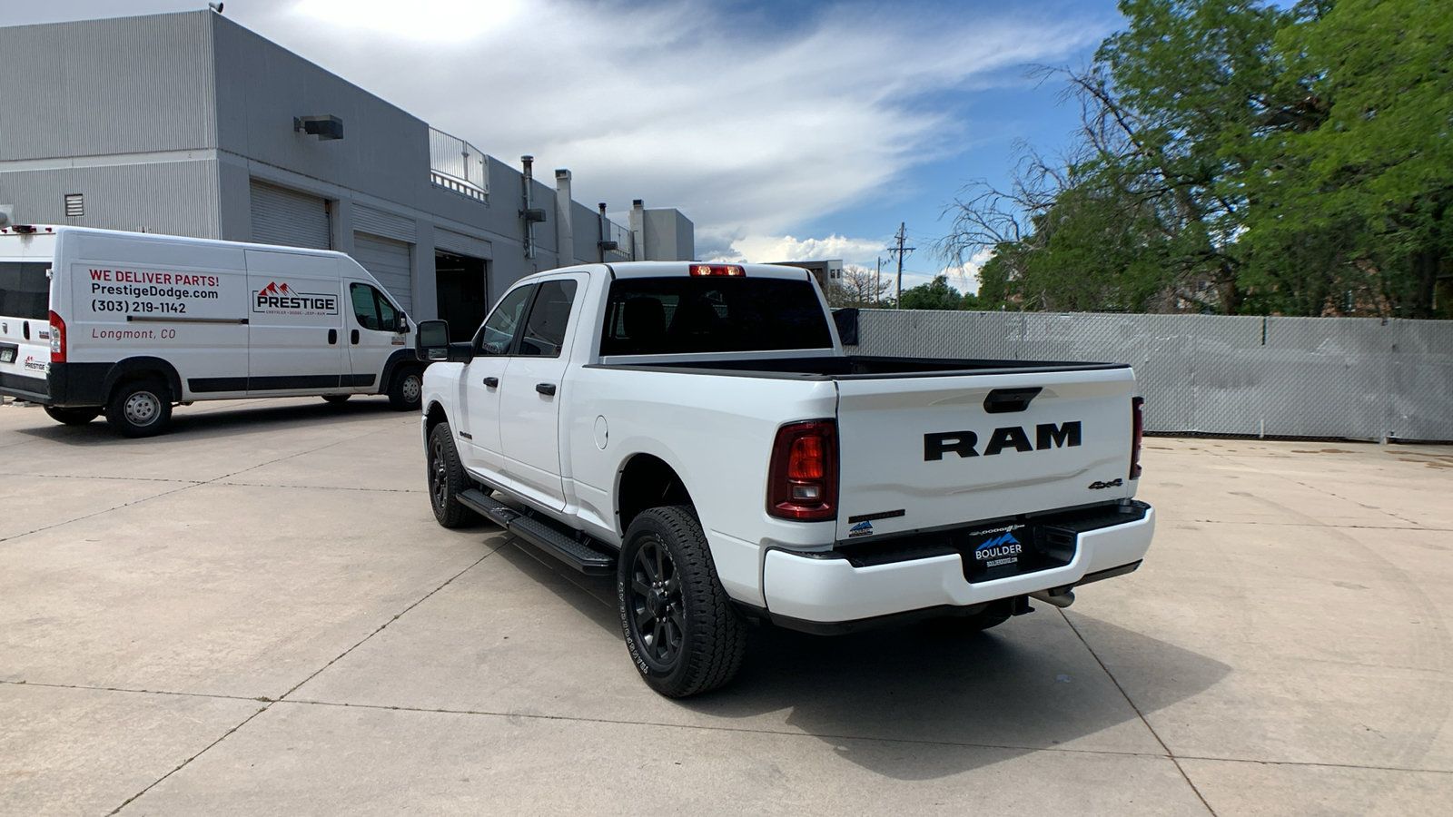 Used 2025 RAM 2500 Big Horn AWD/4WD image 3