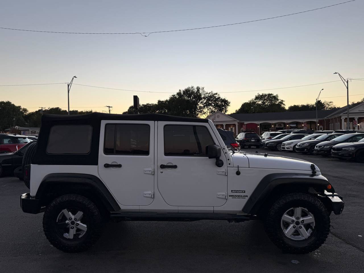 Used 2014 Jeep Wrangler Unlimited Sport w/ Quick Order Package 24S AWD/4WD image 11
