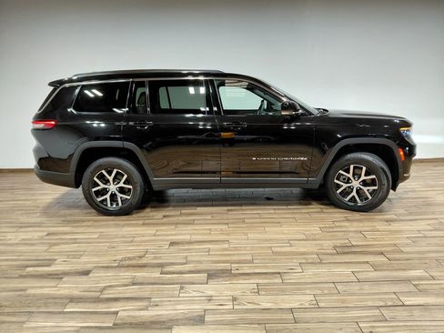 Used 2023 Jeep Grand Cherokee L Limited image 24