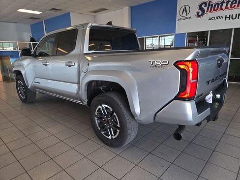 Used 2025 Toyota Tacoma TRD Sport AWD/4WD image 6