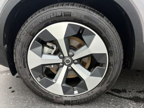 Used 2026 Volvo XC40 B5 Core w/ Protection Package Premier AWD/4WD image 4