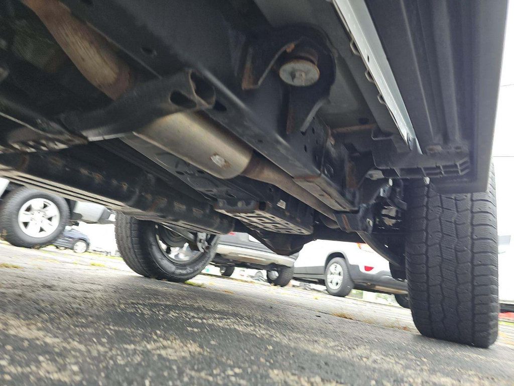 Used 2022 Jeep Wrangler Unlimited Sahara AWD/4WD image 11