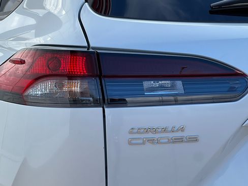 New 2026 Toyota Corolla Cross LE FWD image 31