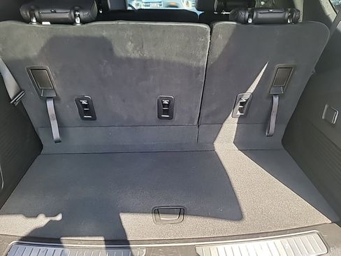 Used 2025 Chevrolet Tahoe Z71 image 15