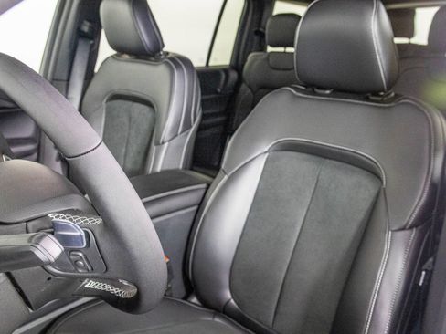 New 2025 Jeep Grand Cherokee L Altitude image 17