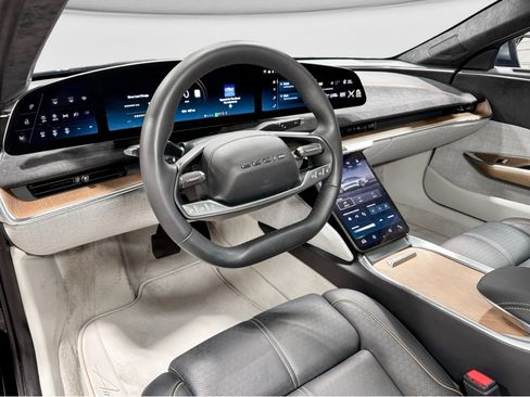 Used 2022 Lucid Air Grand Touring AWD/4WD image 21