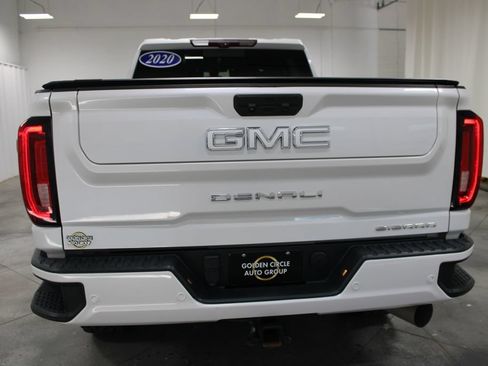 Used 2020 GMC Sierra 2500 Denali w/ Denali Ultimate Package AWD/4WD image 8