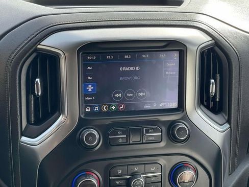 Used 2019 Chevrolet Silverado 1500 LT w/ All-Star Edition image 16