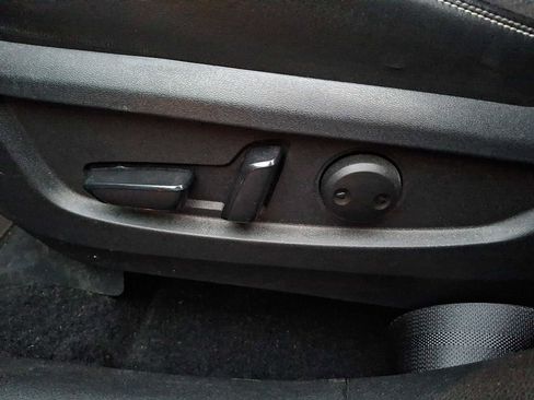 Used 2019 INFINITI QX50 Essential w/ Sensory Package image 11