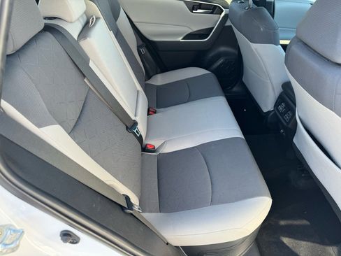 Used 2023 Toyota RAV4 XLE image 15
