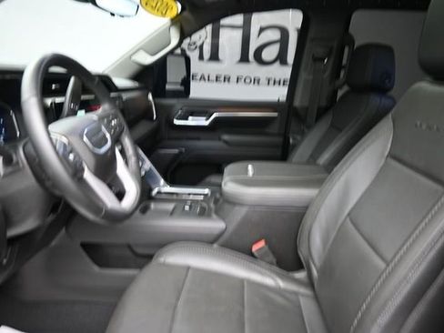 Used 2025 GMC Sierra 2500 Denali w/ Denali Reserve Package AWD/4WD image 13