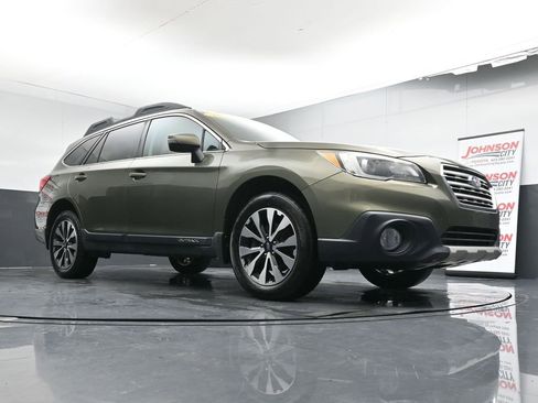 Used 2017 Subaru Outback 2.5i Limited image 34