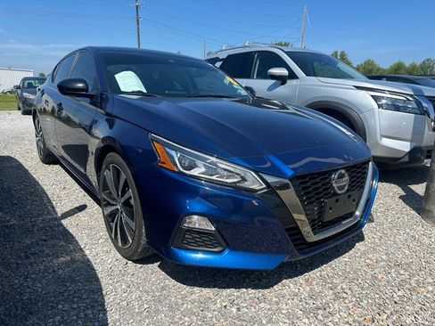 Used 2022 Nissan Altima 2.5 SR FWD image 1