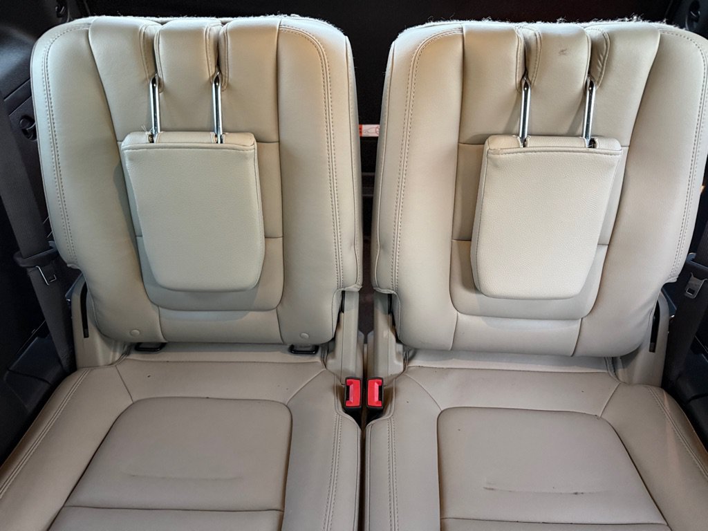 Used 2015 Ford Explorer XLT w/ Equipment Group 202A FWD image 21