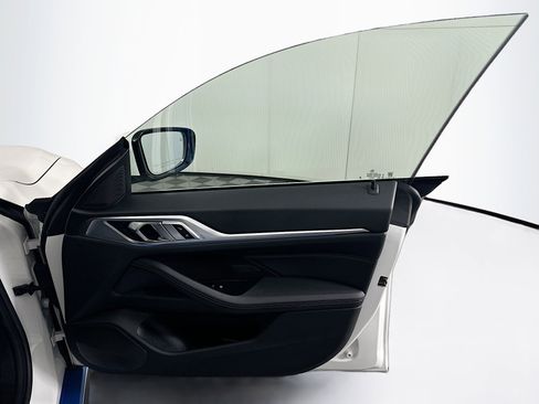 Used 2024 BMW i4 xDrive40i image 34