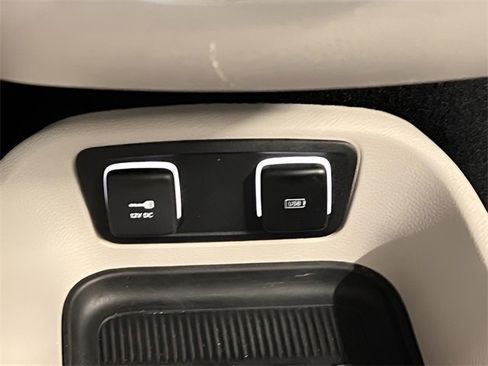 Used 2019 Chrysler Pacifica Limited image 31