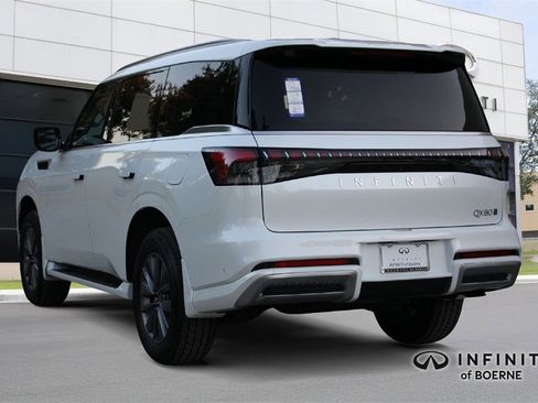New 2026 INFINITI QX80 Pure image 5