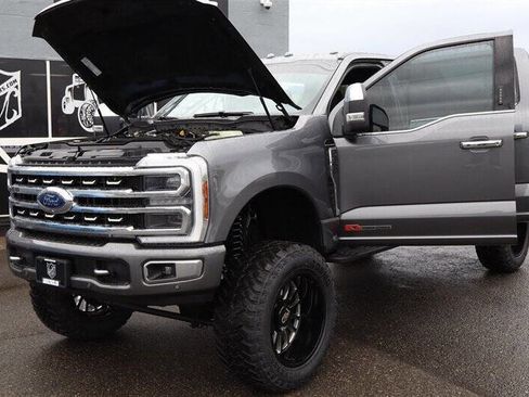 Used 2024 Ford F350 Platinum w/ Tremor Off-Road Package AWD/4WD image 26