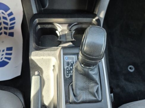 Used 2021 Toyota Tacoma 2WD Double Cab image 34