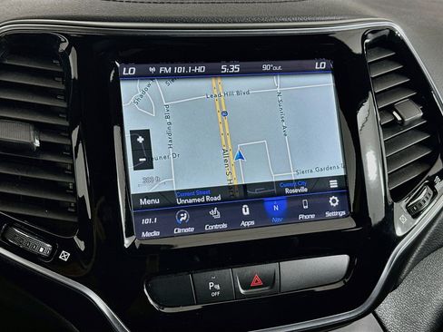 Used 2020 Jeep Cherokee High Altitude AWD/4WD image 22