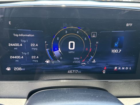Used 2024 Chevrolet Traverse LT FWD image 28