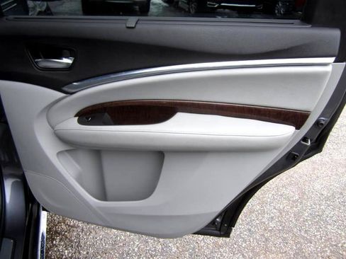 Used 2017 Acura MDX w/ Technology & Entertainment image 65