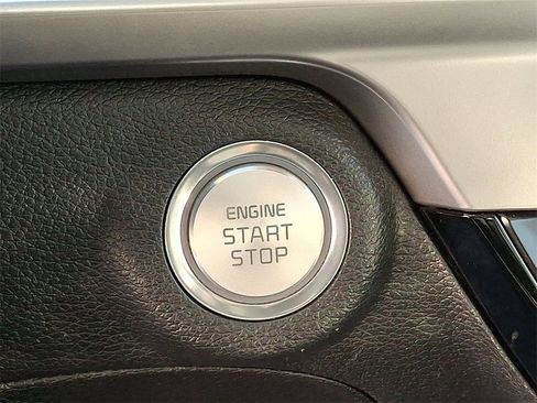 Used 2023 Kia Telluride LX image 24