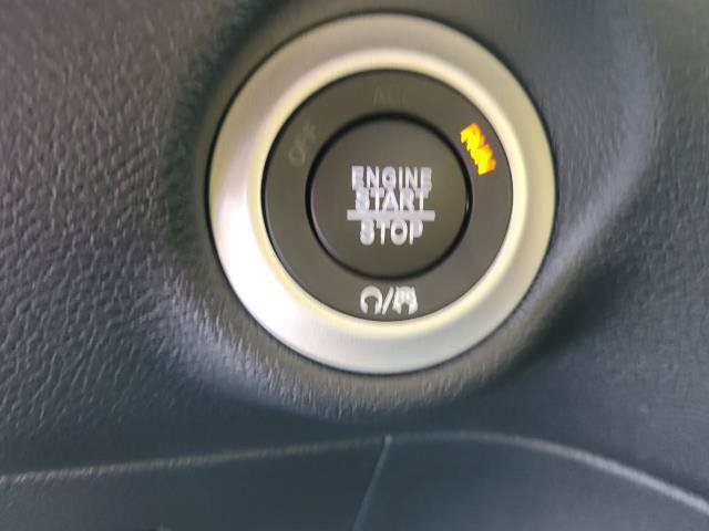 New 2027 Chrysler Pacifica Select FWD image 17