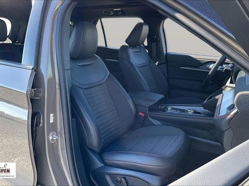 New 2026 Ford Explorer ST-Line w/ ST-Line Street Pack image 8