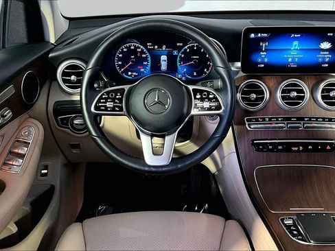 Used 2022 Mercedes-Benz GLC 300 4MATIC image 6