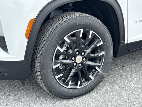 New 2026 Chevrolet Traverse LT w/ Sun and Wheel Package image 18