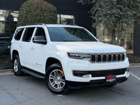 Used 2024 Jeep Wagoneer 4WD image 7