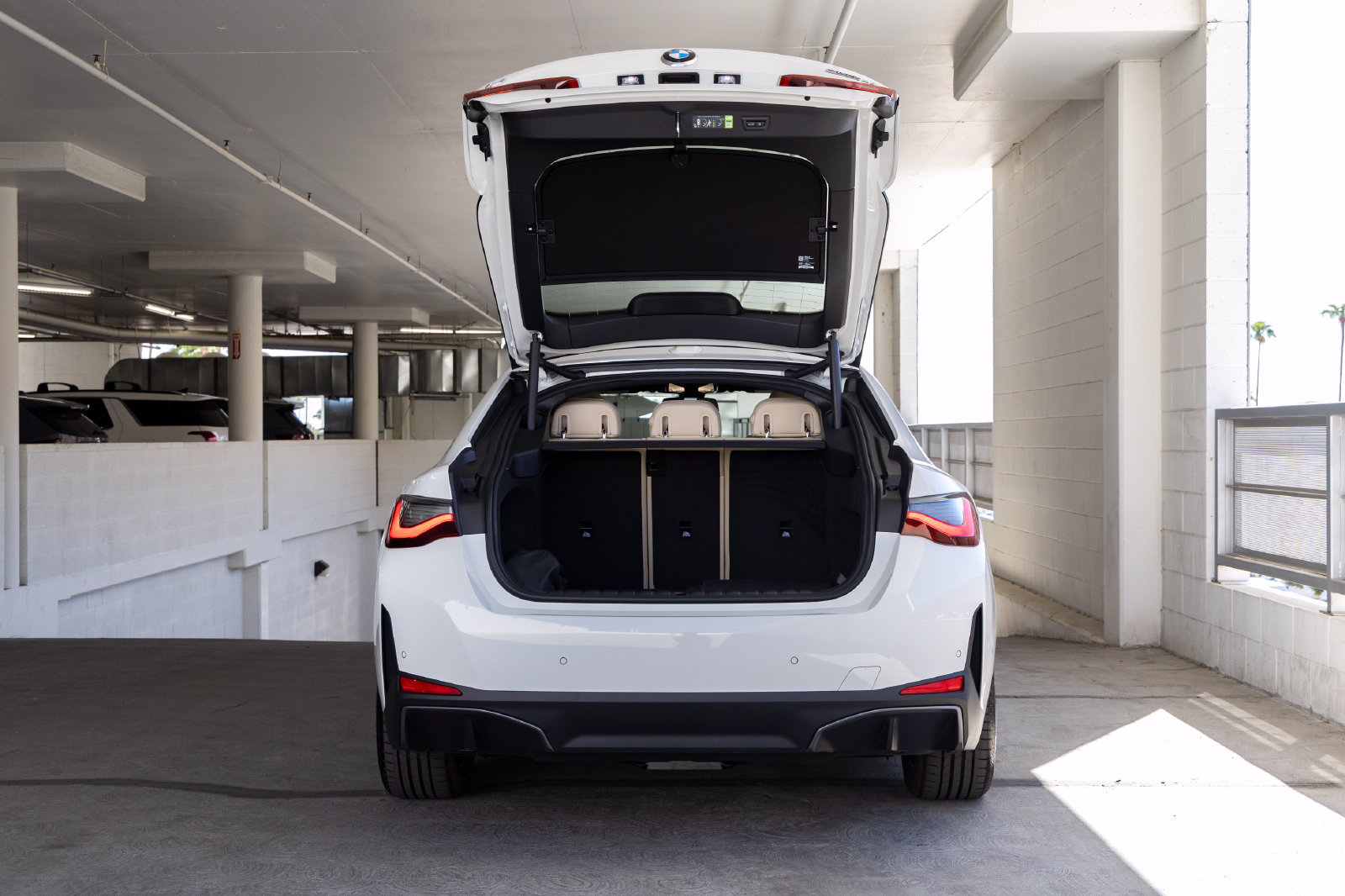 New 2026 BMW i4 eDrive40 w/ Premium Package RWD image 22