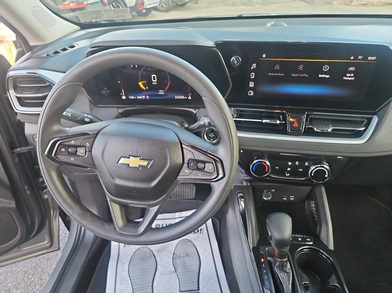 Used 2025 Chevrolet TrailBlazer LT w/ Driver Confidence Package AWD/4WD image 30