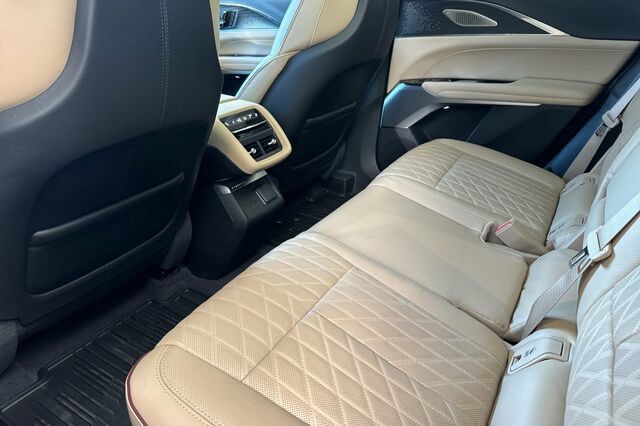Certified 2024 Cadillac Lyriq Luxury w/ Nappa Leather Package AWD/4WD image 12