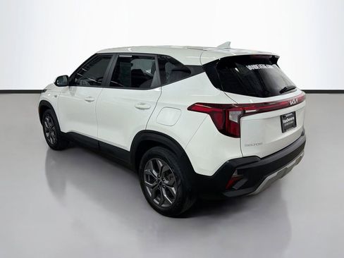 Used 2024 Kia Seltos LX AWD/4WD image 8