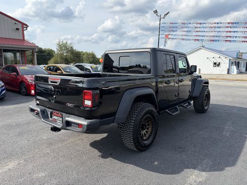 Used 2021 Jeep Gladiator Sport w/ Trailer Tow Package AWD/4WD image 4