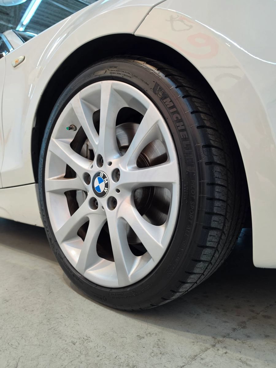 Used 2013 BMW 135i Convertible RWD image 29