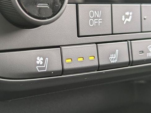 Used 2026 Subaru Outback Wilderness AWD/4WD image 22