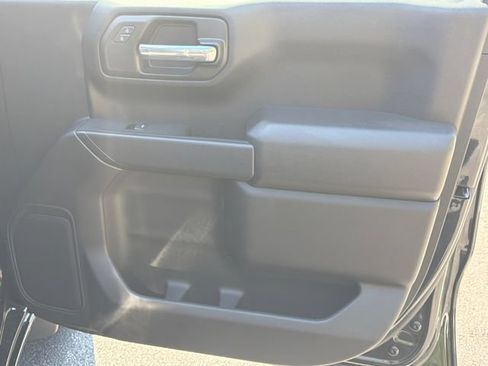 Used 2026 Chevrolet Silverado 1500 Custom w/ LPO, Dark Essentials Package RWD image 16
