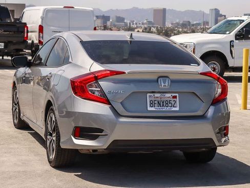 Used 2018 Honda Civic EX-L image 6