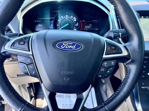 Used 2019 Ford Edge Titanium w/ Equipment Group 301A AWD/4WD image 16