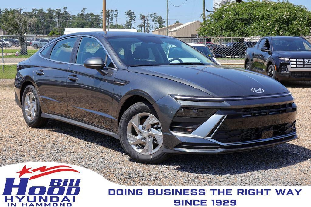 New 2026 Hyundai Sonata SE FWD image 1