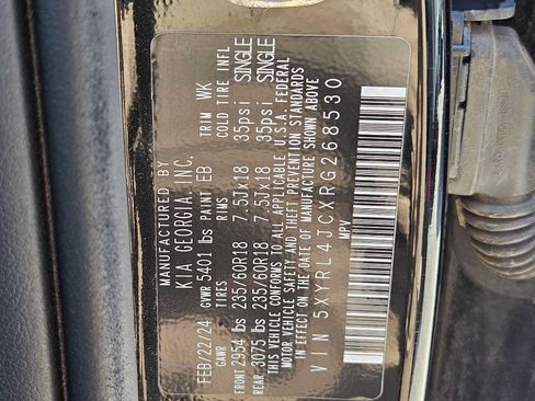 Certified 2024 Kia Sorento S FWD image 28