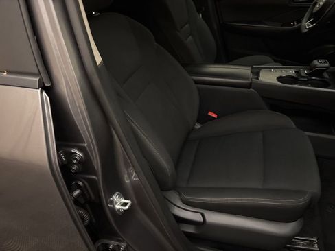 Used 2024 Nissan Rogue S image 21